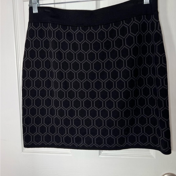 Stretchy - Picture 2 of 3